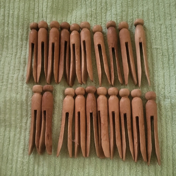 Other - Vintage Roundhead Wooden Clothespins - Set Of 20